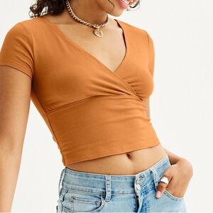 SO-  Short Sleeve Women's Peach color Wrap Top size Large